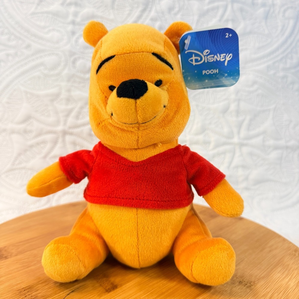 Disney Just Play Winnie The Pooh Plush 8 Inch Stuffed Animal Bear New With Tag